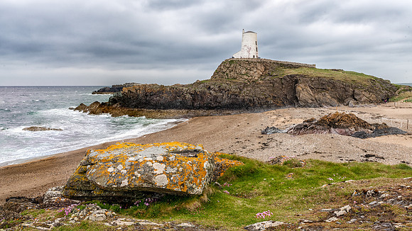 Tŵr Mawr lighthouse, on Llanddwyn Island -2
