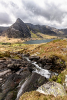Overlooking Tryfan and Lake Ogwen -4