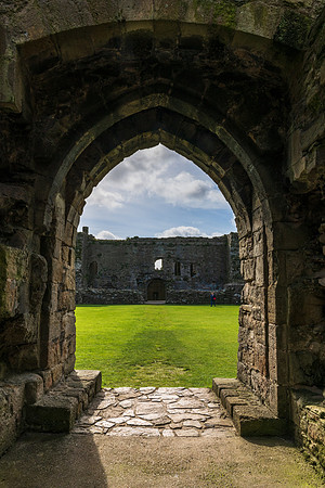 Beaumaris Castle -7