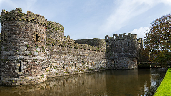 Beaumaris Castle -2