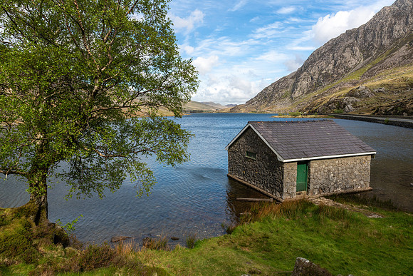 Lake Ogwen Boathouse -3