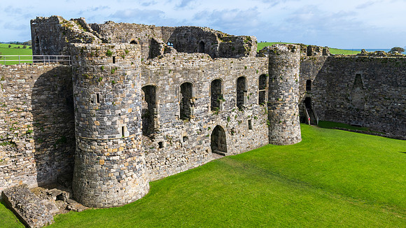 Beaumaris Castle -9