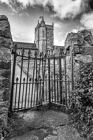 Abandoned St Nicholas Church -B&W
