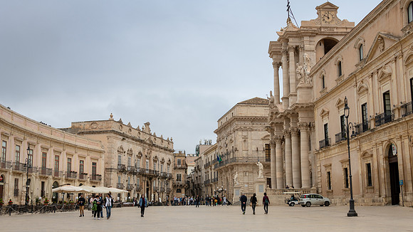 Ortigia Piazza Duomo