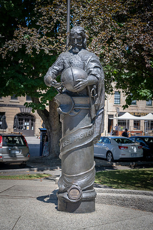 Tasman Memorial, Hobart -2