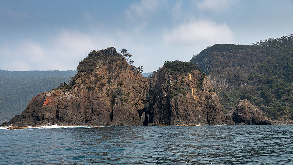 Bruny Island Cliffs -9