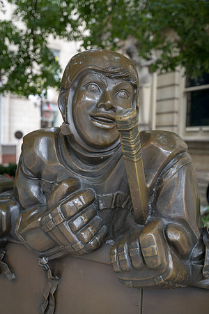 Hockey Hall of Fame Statue -2