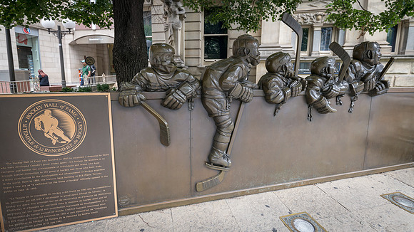 Hockey Hall of Fame Statue -1