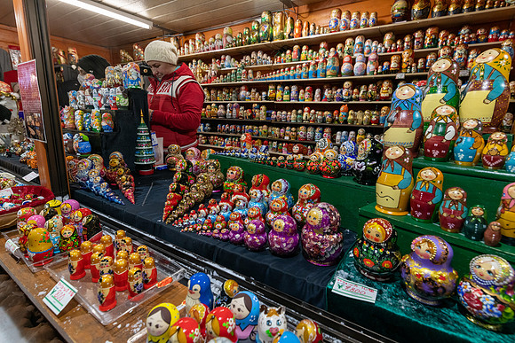 Russian Doll Seller