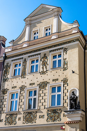 Town Square -3