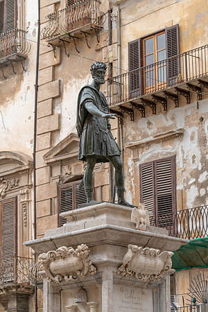 Statue Of Carlos V, Piazza Bologni