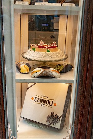 Cannoli