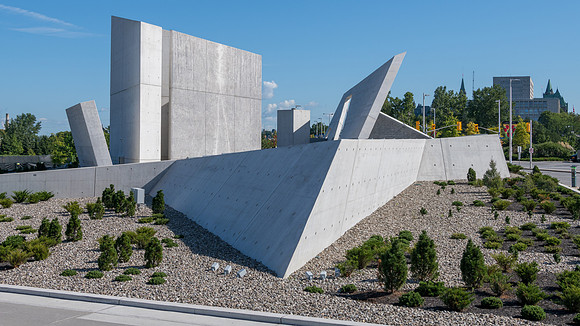 Holocaust Memorial