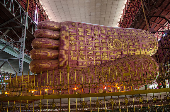 Yangon - Chauk Htat Kyi Buddah -3