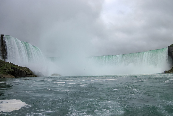 Horseshoe Falls from River -3