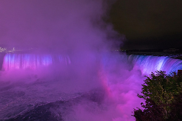 Horseshoe Fall at Night -5