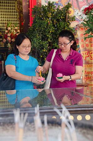 Thean Hou Temple Worshippers