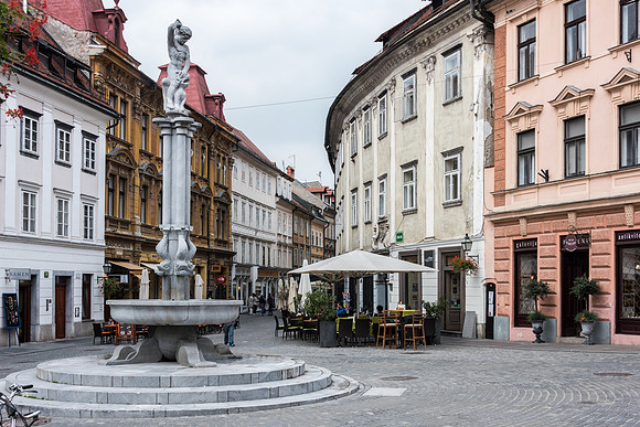 Levstikov trg