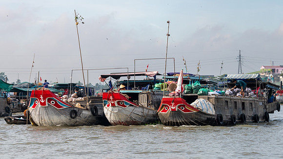 Cai Rang Floating Market -1