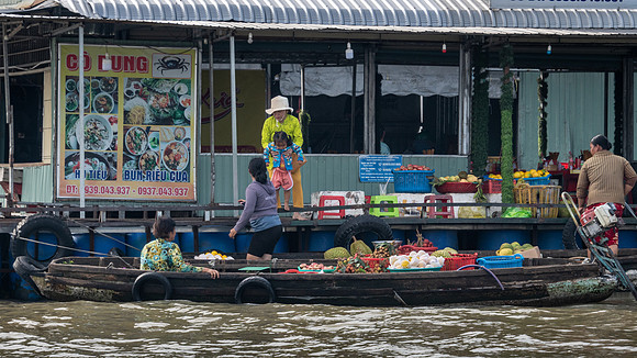 Cai Rang Floating Market -3