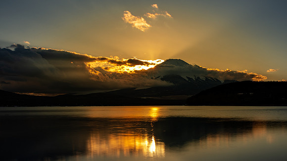 Fuji Sunset from Lake Yamanaka -1