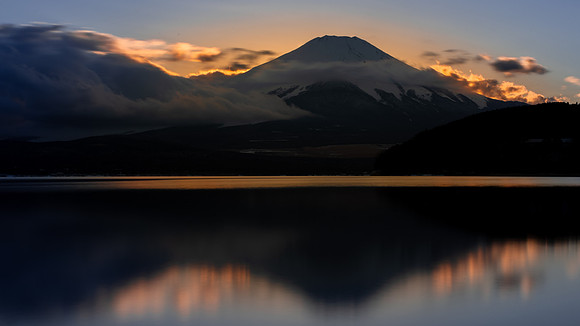 Fuji Sunset from Lake Yamanaka -2