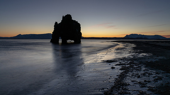 Sea-Stack Hvítserkur on Vatnsnes Peninsula -1