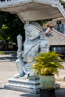 Royal Palace Statue -1