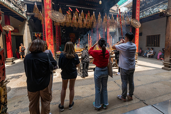 Ba Thien Hau Temple -5
