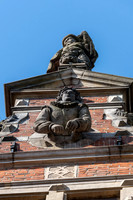 Gdansk Brama Wyżynna Old City Gate Statue Head and Body -2