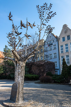 Gdansk Millenium Tree Solidarity Sculpture
