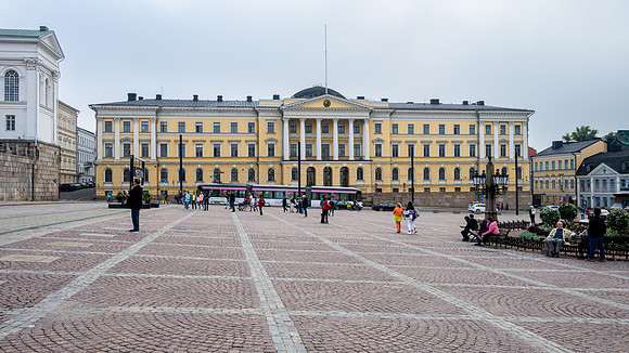 Senate Square -1
