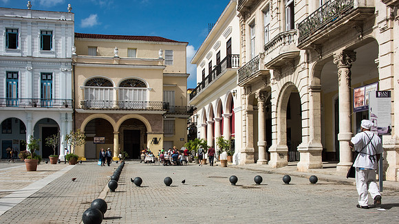 Plaza Vieja, Old Havana -3