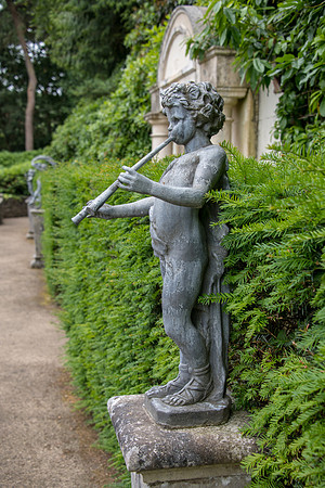 Compton Acres -3