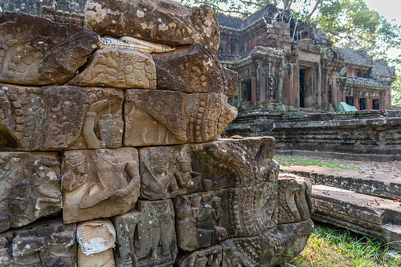 Angkor Wat East Entrance Buildings -4