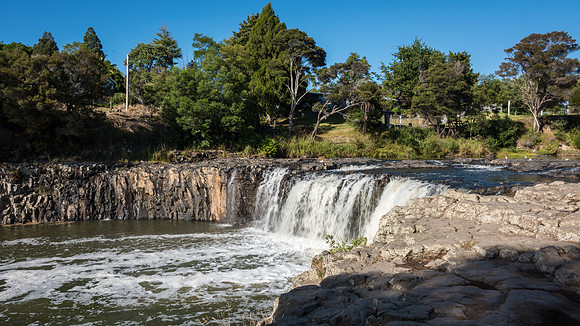 Haruru Falls