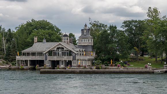 1000 Islands Houses -10