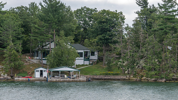 1000 Islands Houses -3