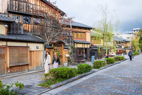 Gion-10