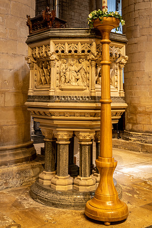 Tewkesbury Abbey Interior -5