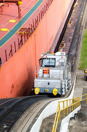 Bulk Carrier 'Panamax' Ship Navigating Gatun Locks -10