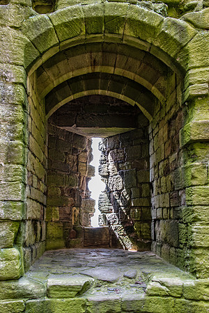 Dunstanburgh Castle - Huge thick walls