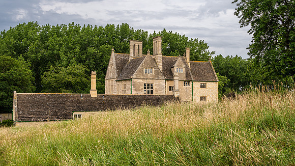 Lyveden-9