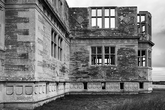 Lyveden-5