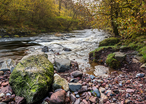 Afon Nedd Fechan in Autumn -2