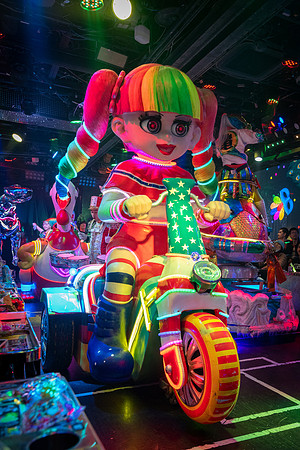 Robot Cafe -15