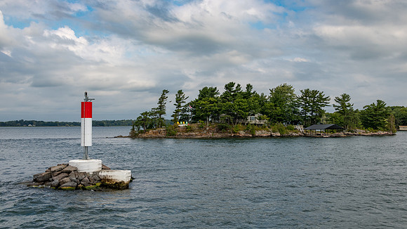 1000 Islands Houses -2