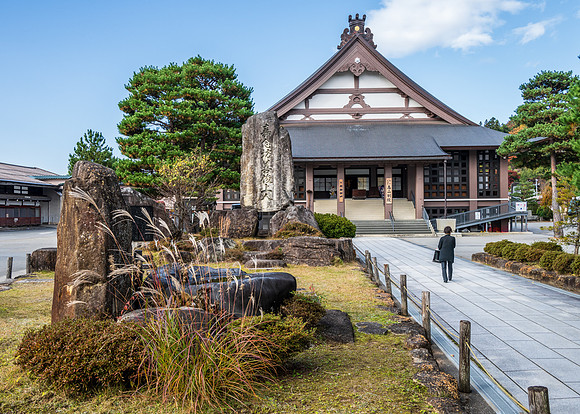 Takayama-12