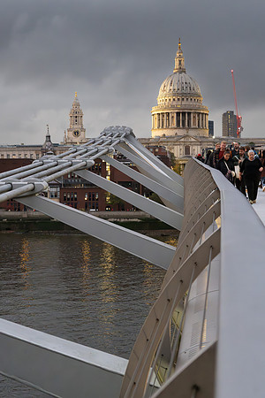 St Pauls fro Millennium Bridge