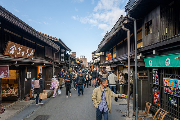 Takayama-8